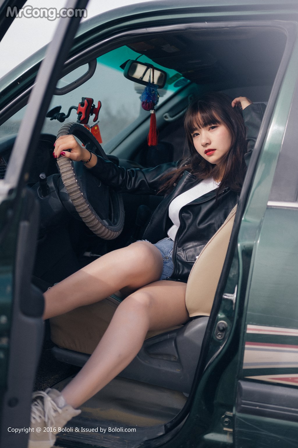 Kimoe Vol.010: Qiu Qiu Zhou Wen (球球周闻) (52 images)