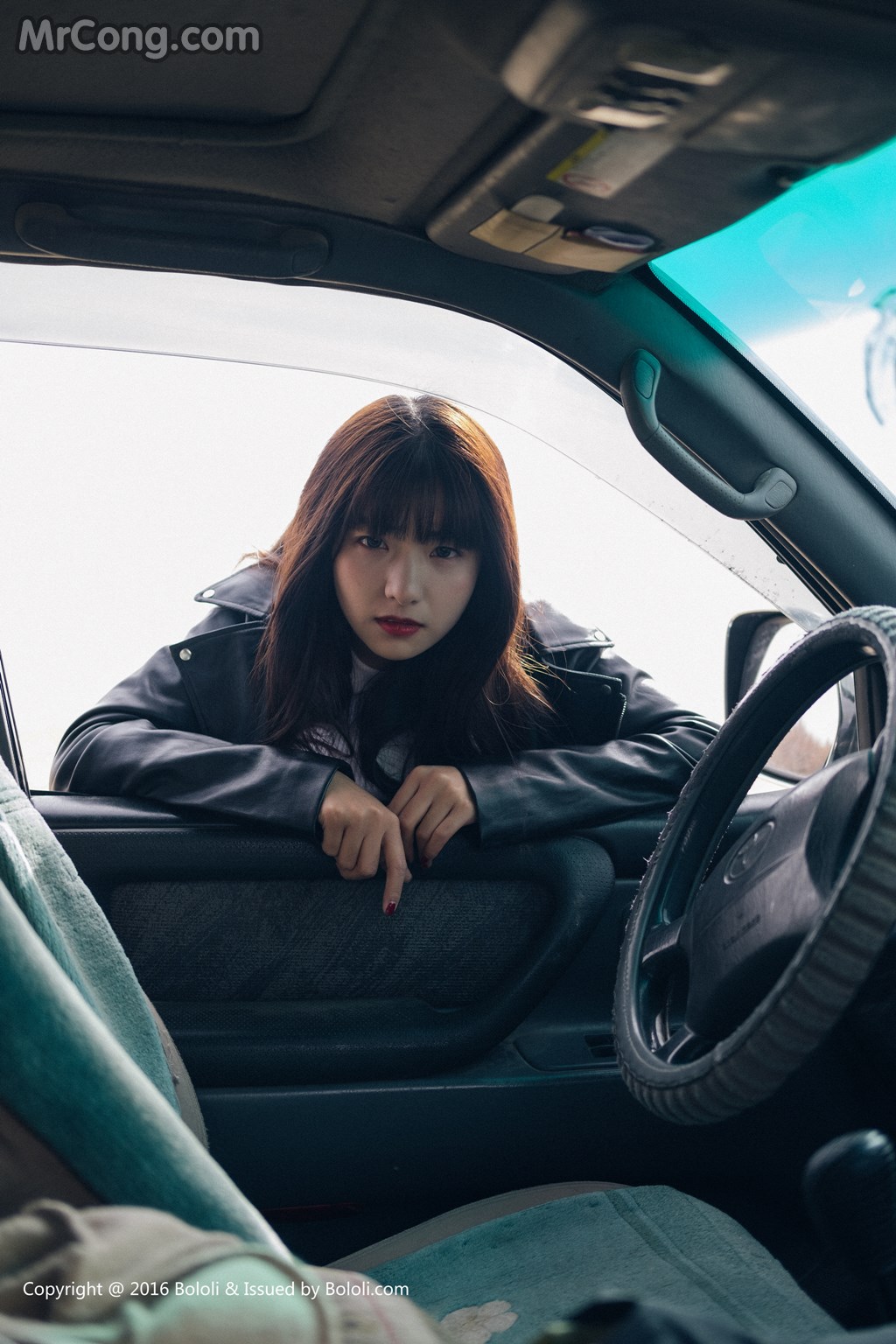 Kimoe Vol.010: Qiu Qiu Zhou Wen (球球周闻) (52 images)