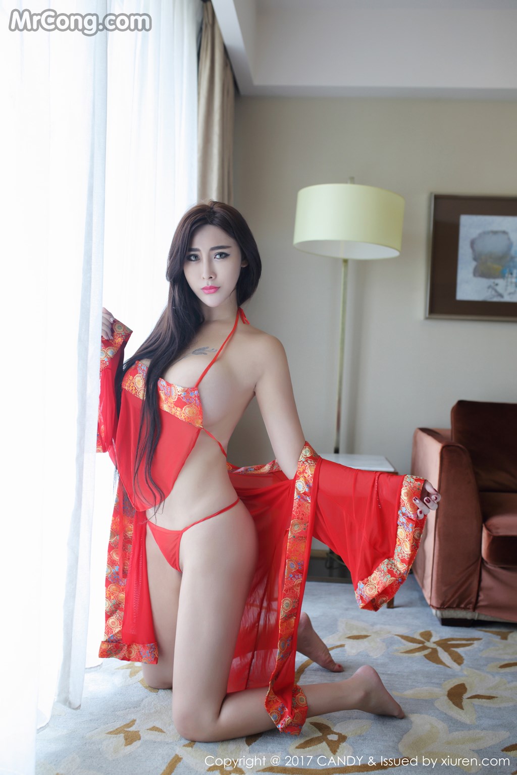 CANDY Vol.006: FoxYini (孟狐狸) (54 images)