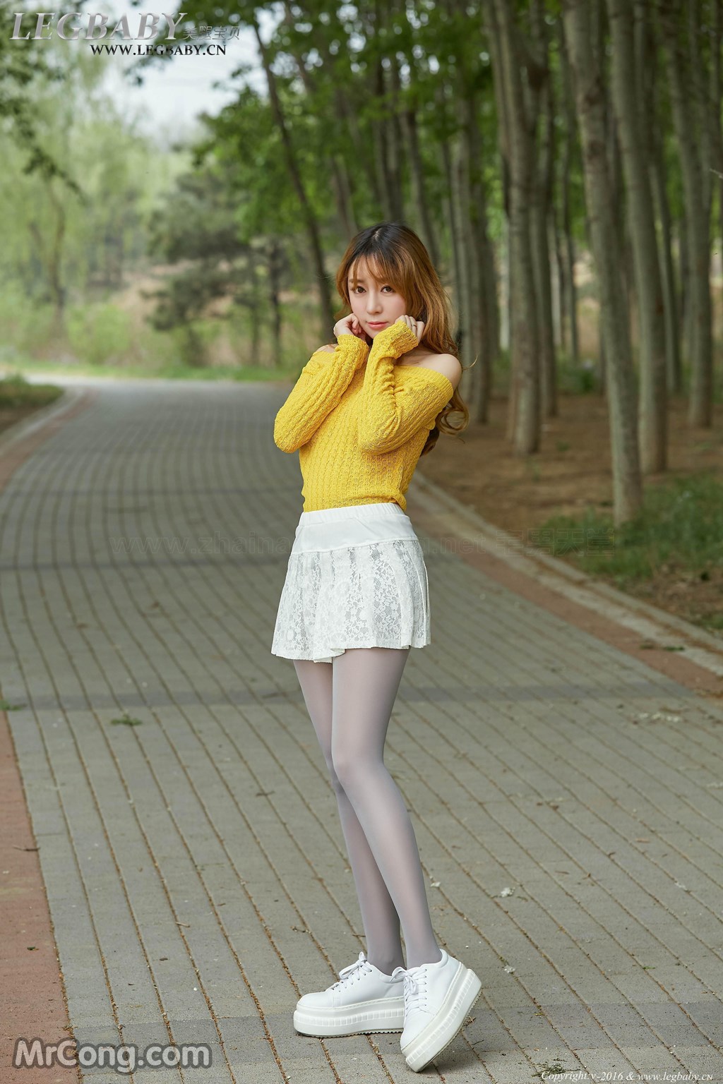 LegBaby Vol.025: Wang Yu Chun (王雨纯) (35 images)