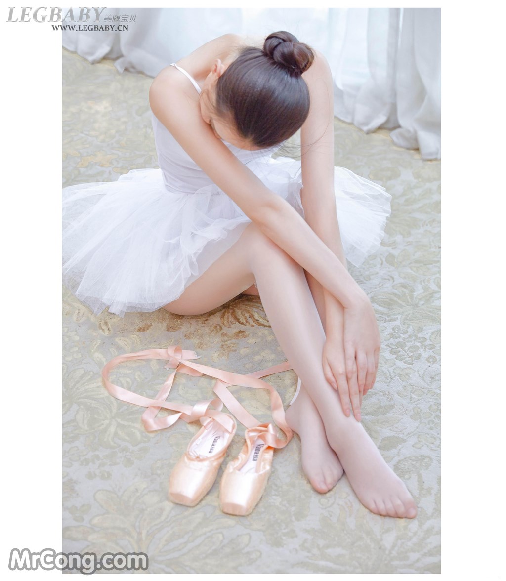 LegBaby Vol.027: Xiao Xiao (潇潇) (64 images) Cover Photo