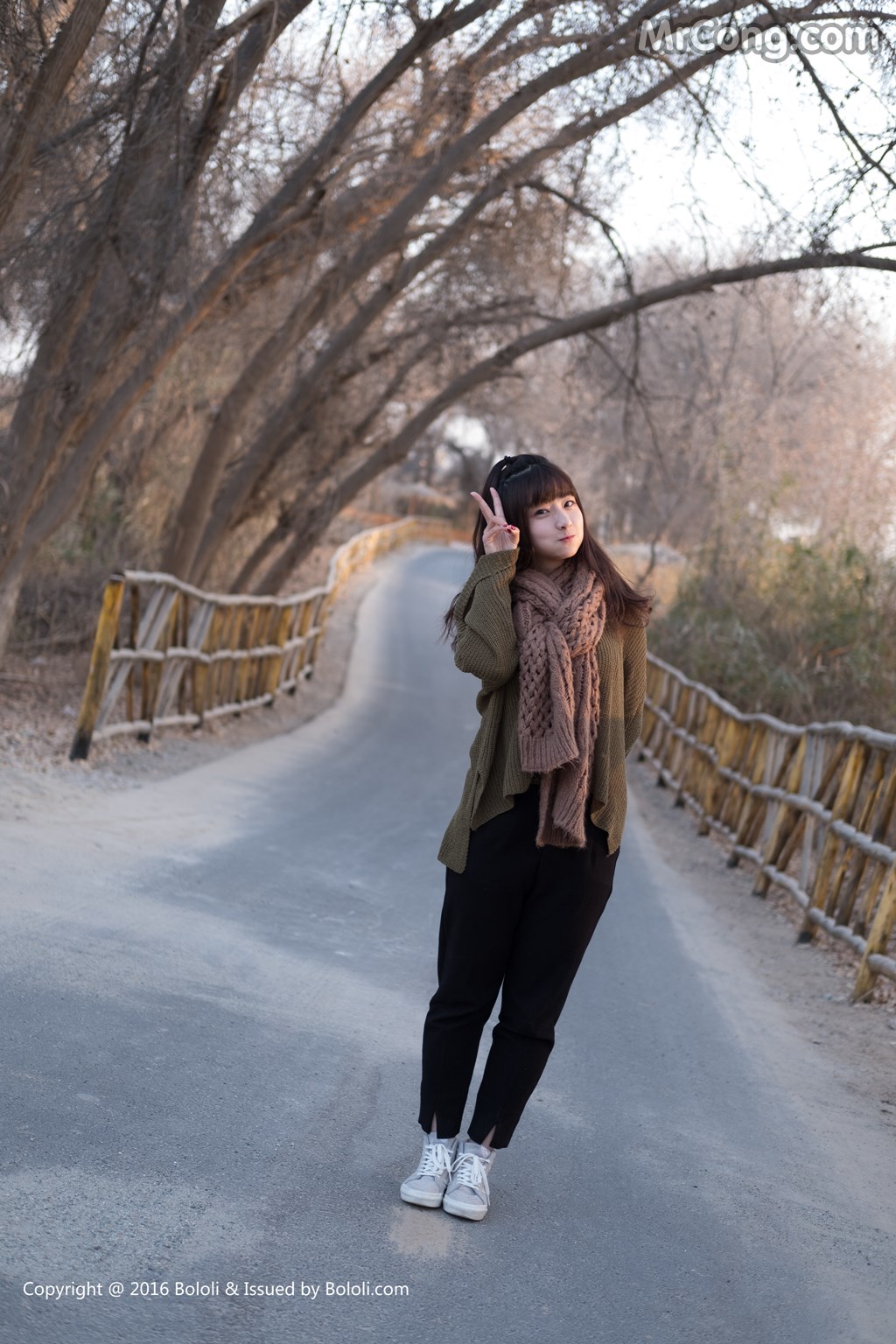Kimoe Vol.014: Qiu Qiu Zhou Wen (球球周闻) (41 images)