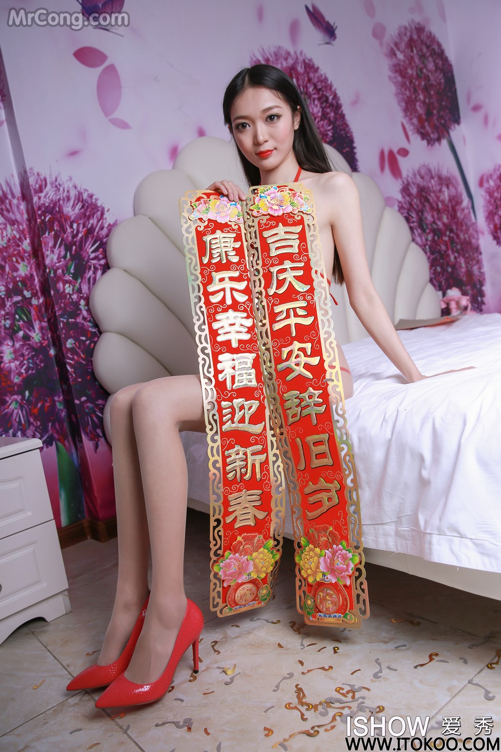 ISHOW No.029: Lu Lu (雨露) (37 images)