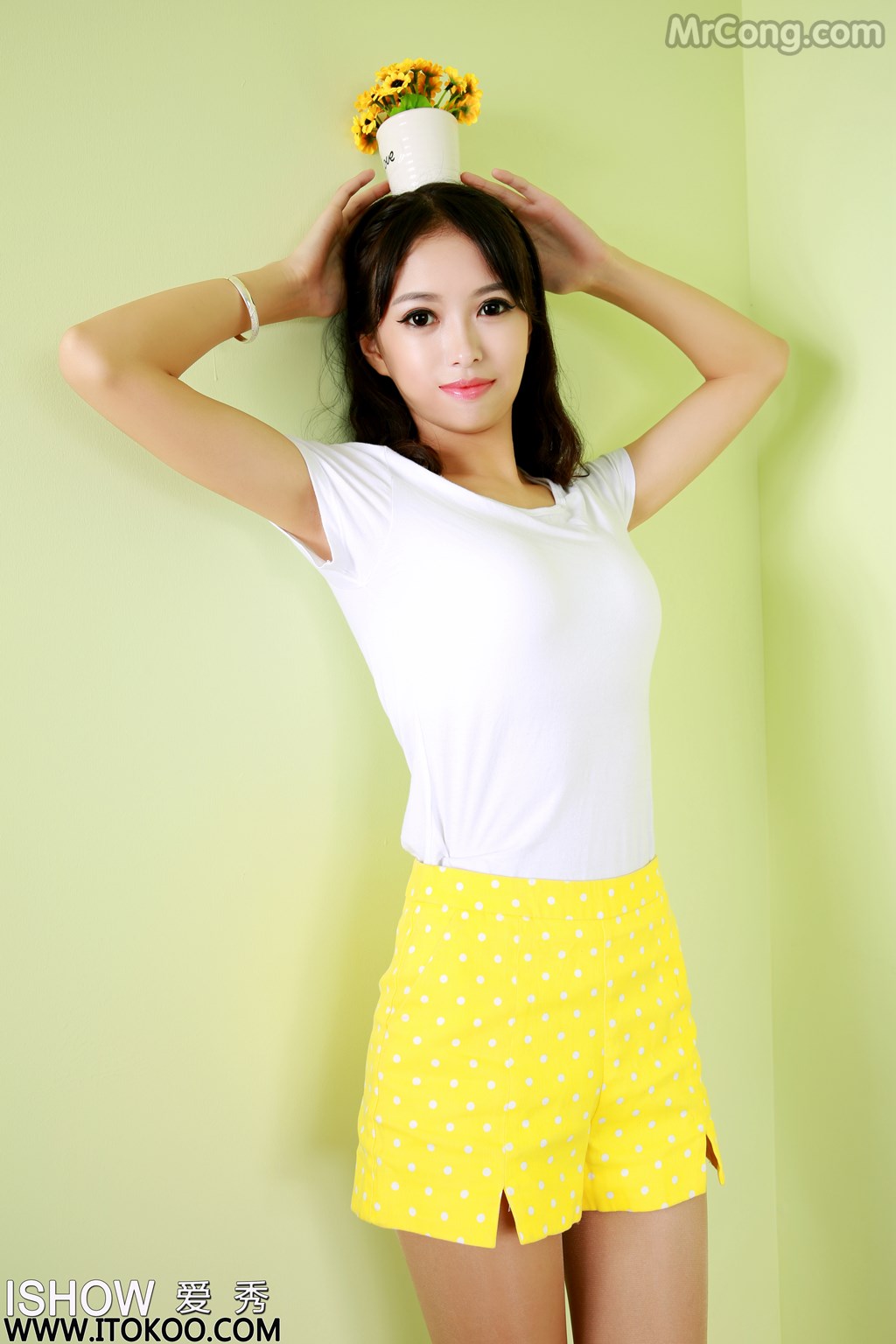ISHOW No.007: Adela (馨雅) (34 images)