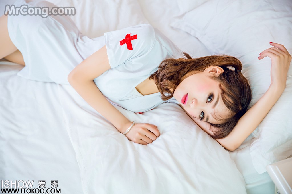 ISHOW No.064: Adela (馨雅) (33 images)