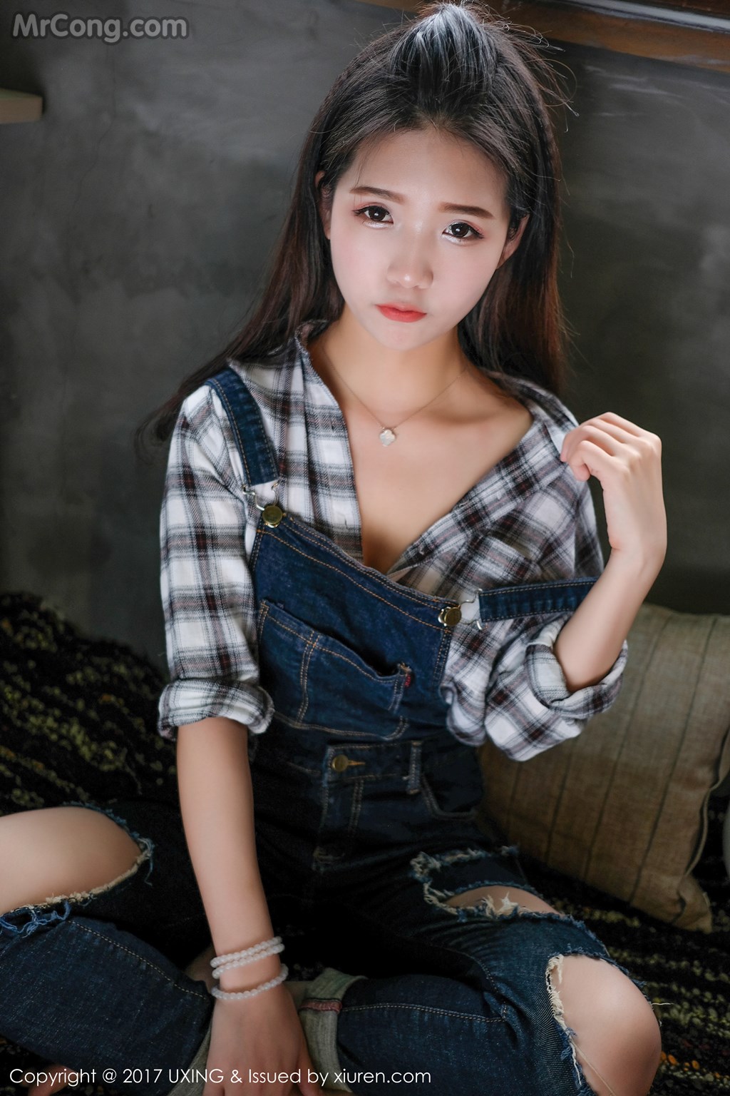 UXING Vol.044: 可爱的小叶子 (41 images)