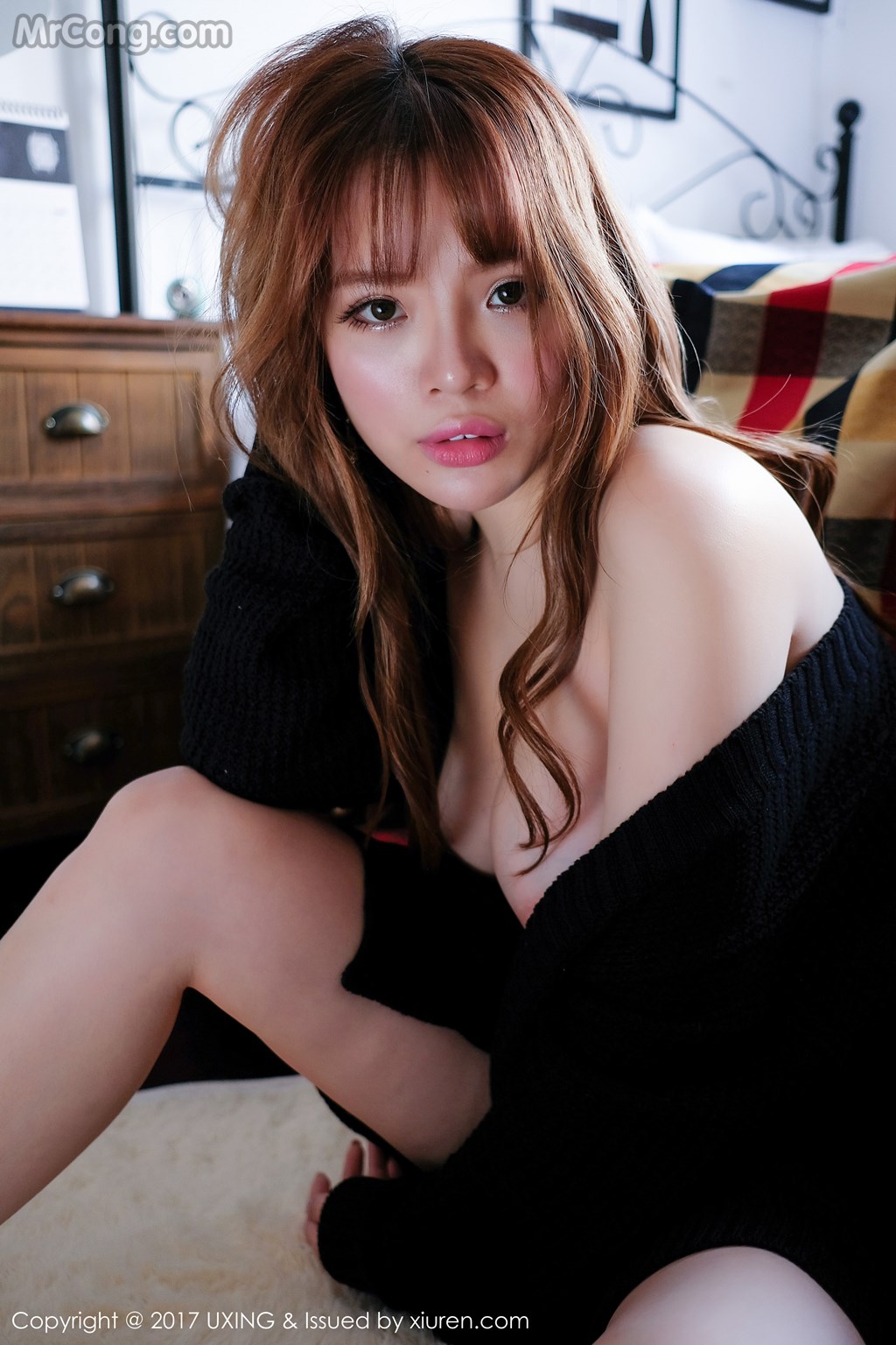 UXING Vol.045: Xiao Emo (小恶魔) (46 images)