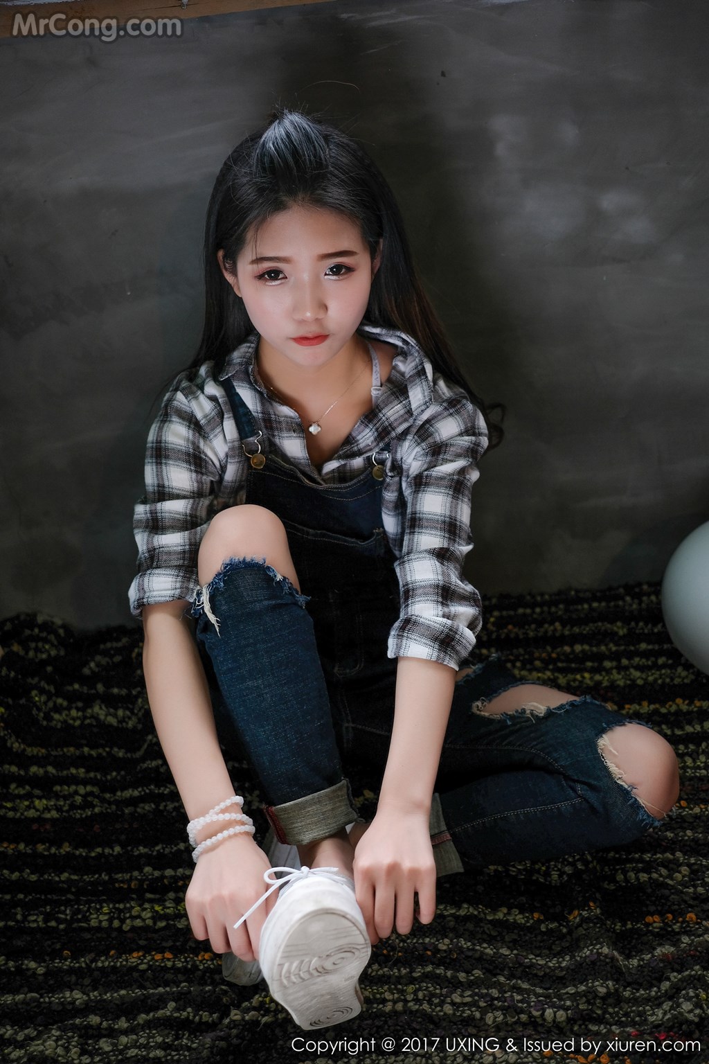 UXING Vol.044: 可爱的小叶子 (41 images)