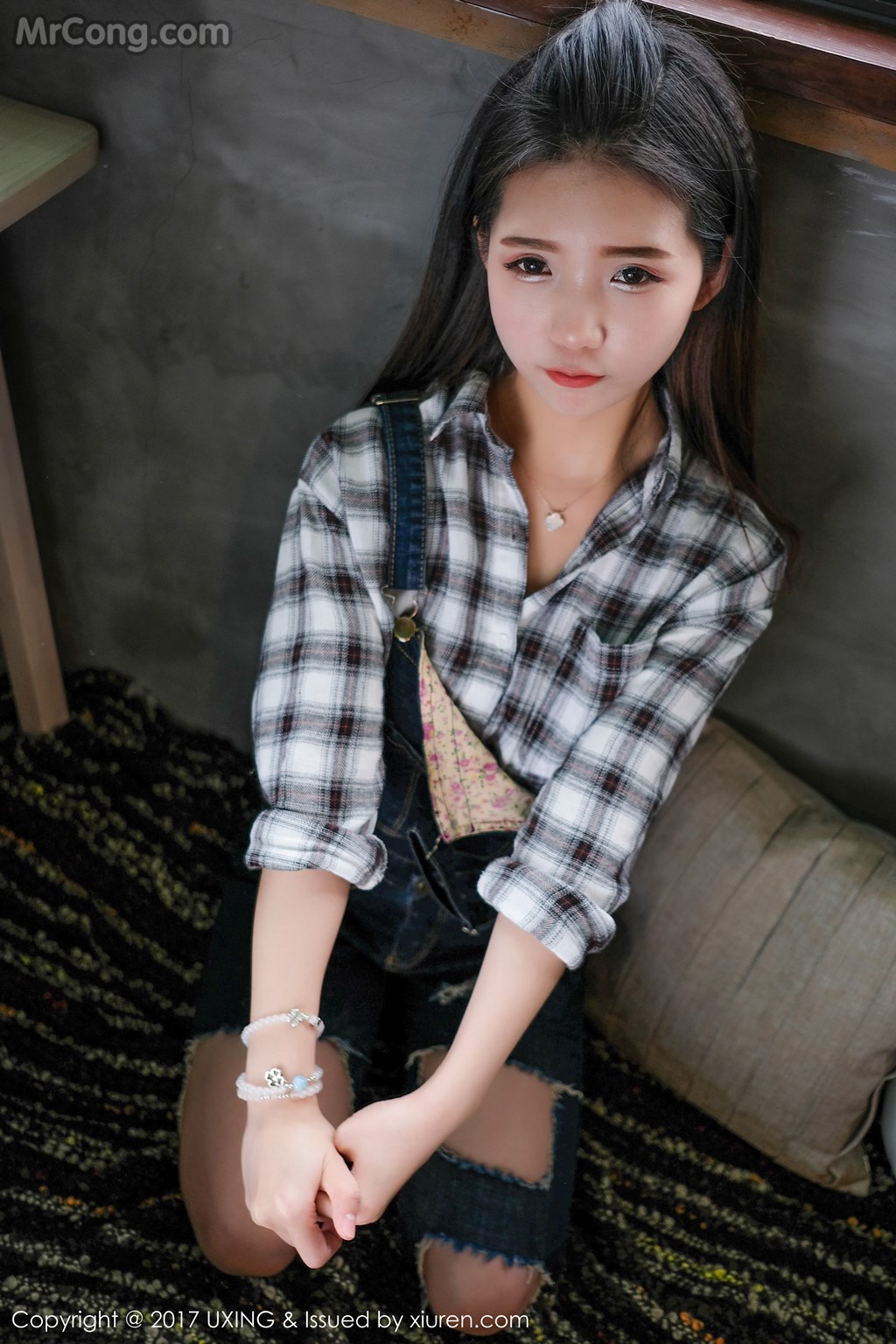 UXING Vol.044: 可爱的小叶子 (41 images)