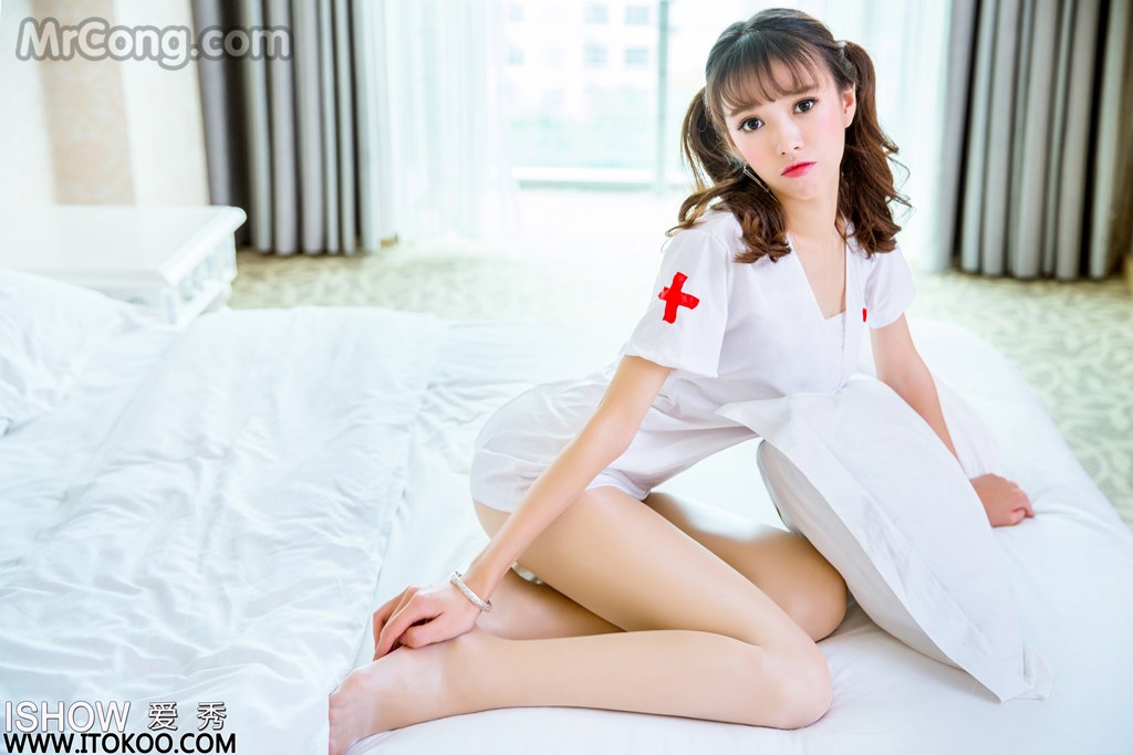 ISHOW No.064: Adela (馨雅) (33 images)