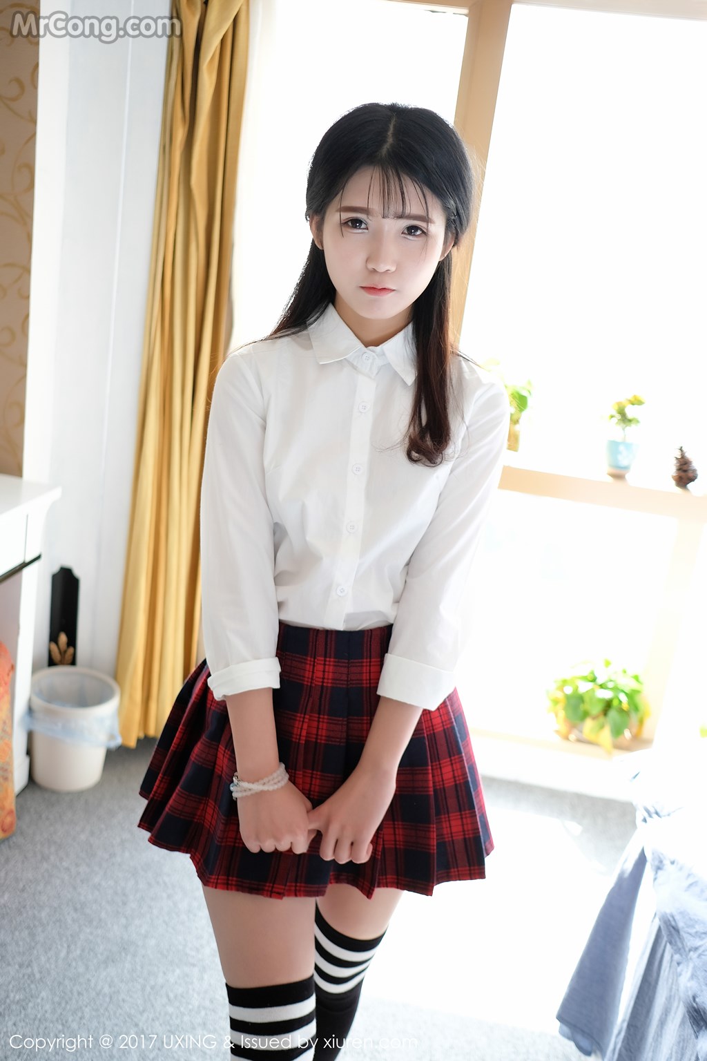 UXING Vol.046: 可爱的小叶子 (51 images)