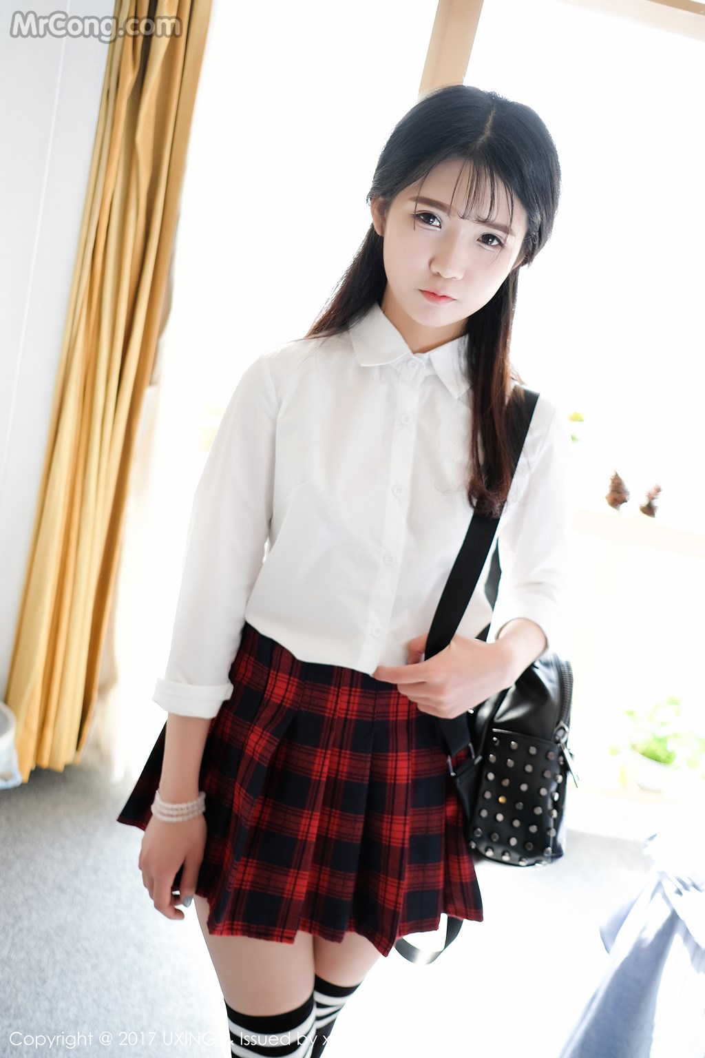 UXING Vol.046: 可爱的小叶子 (51 images)