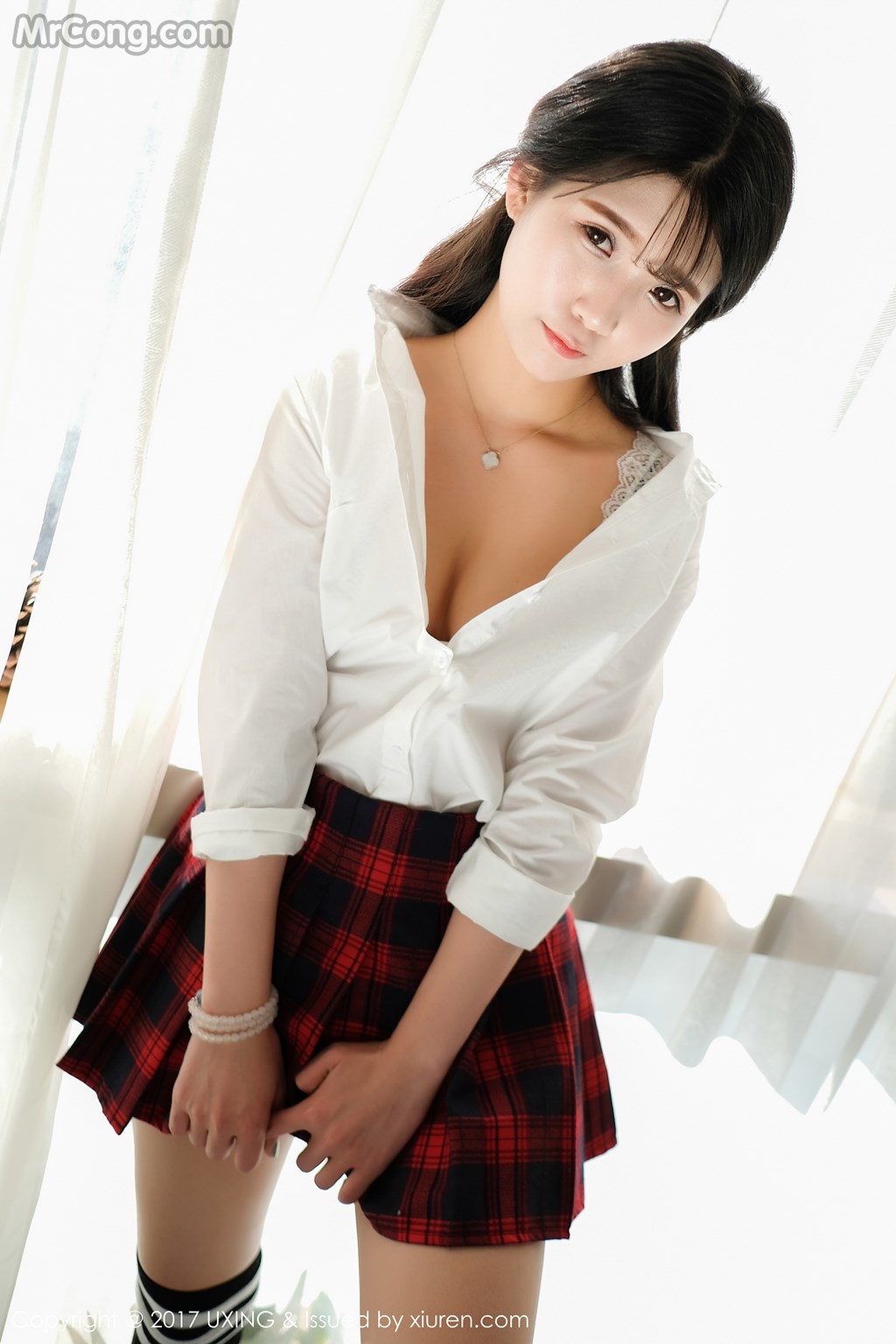 UXING Vol.046: 可爱的小叶子 (51 images)