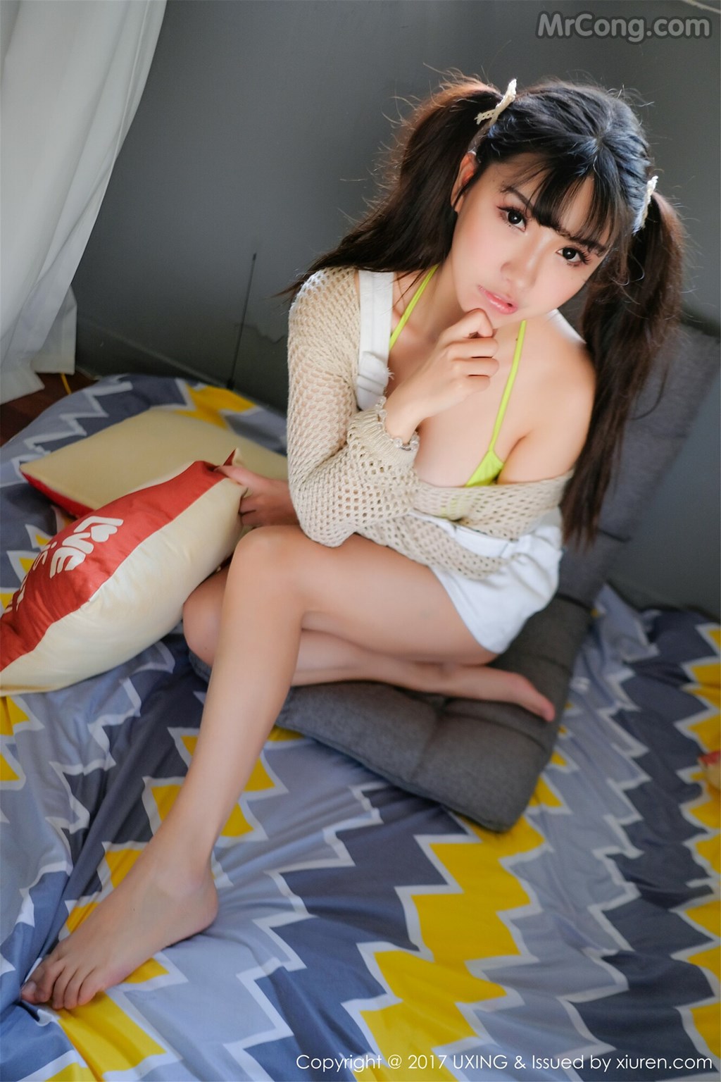 UXING Vol.050: Sunny (晓茜) (48 images)