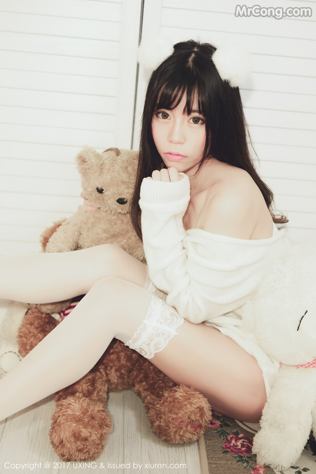 UXING Vol.048: Yo酱 (33 images)