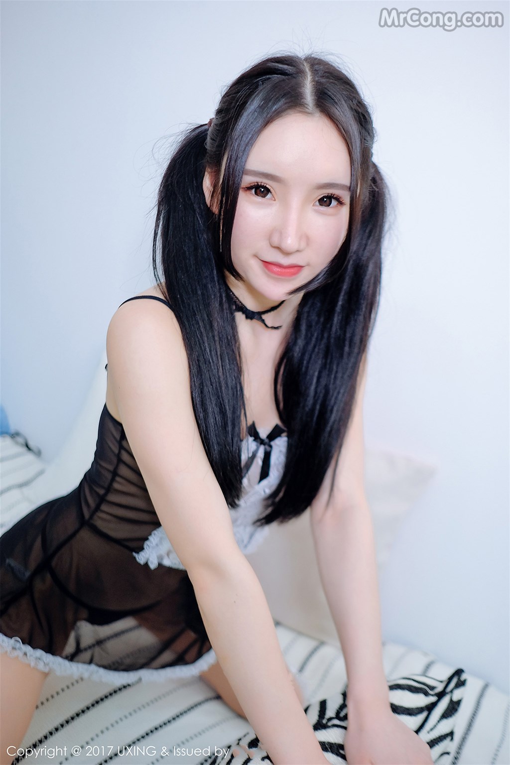 UXING Vol.055: Zhou Yuxi (周于希dummy) (44 images)