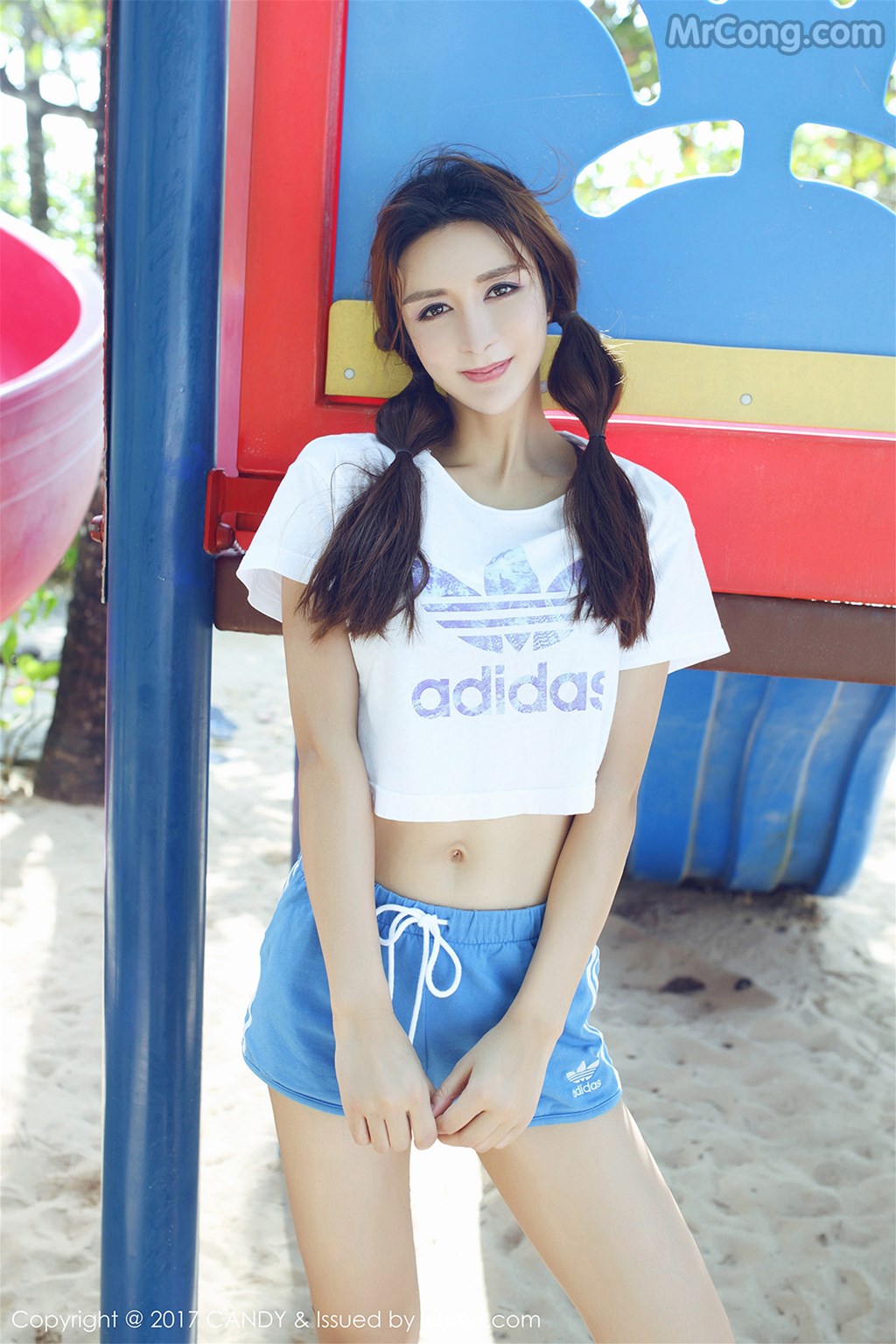 CANDY Vol.024: Yi Li Na (伊莉娜) (62 images)