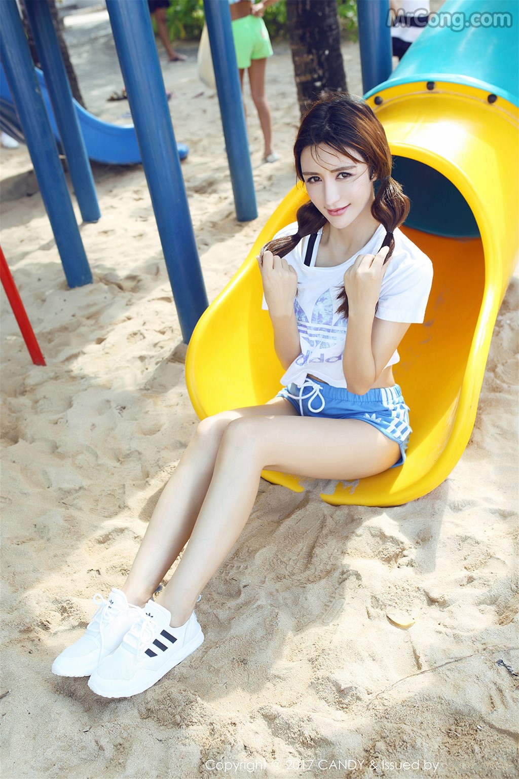 CANDY Vol.024: Yi Li Na (伊莉娜) (62 images)