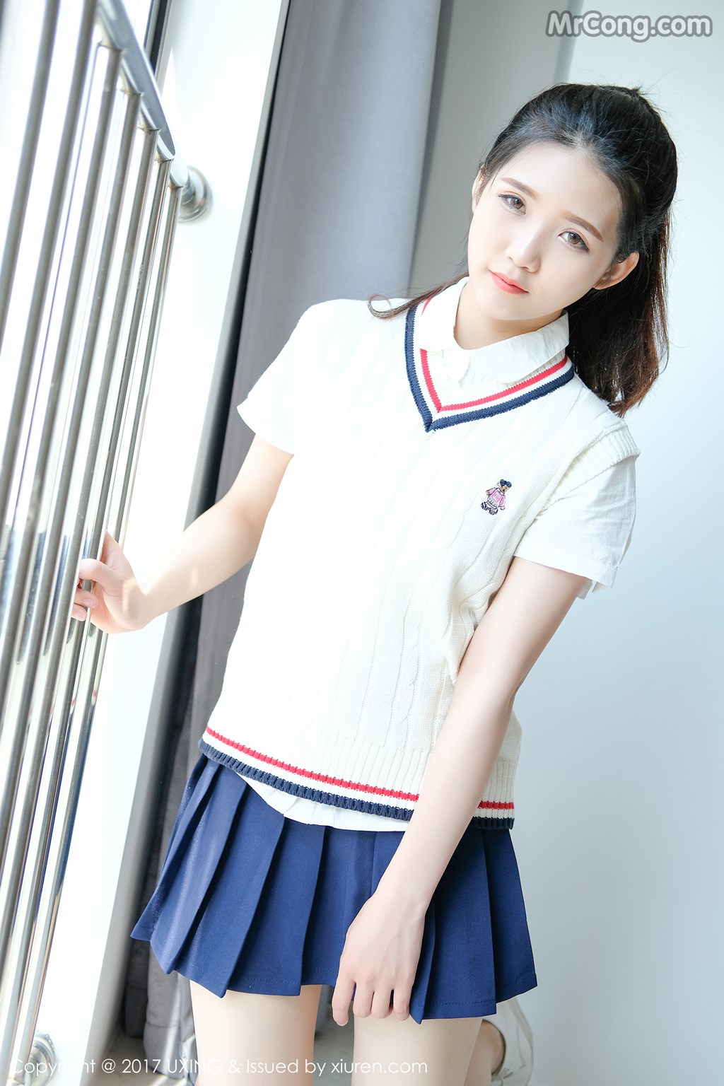 UXING Vol.056: 可爱的小叶子 (39 images)