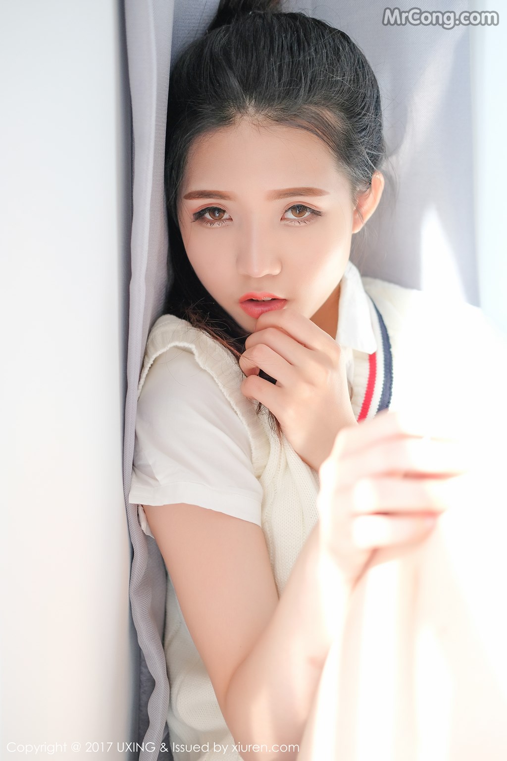 UXING Vol.056: 可爱的小叶子 (39 images)