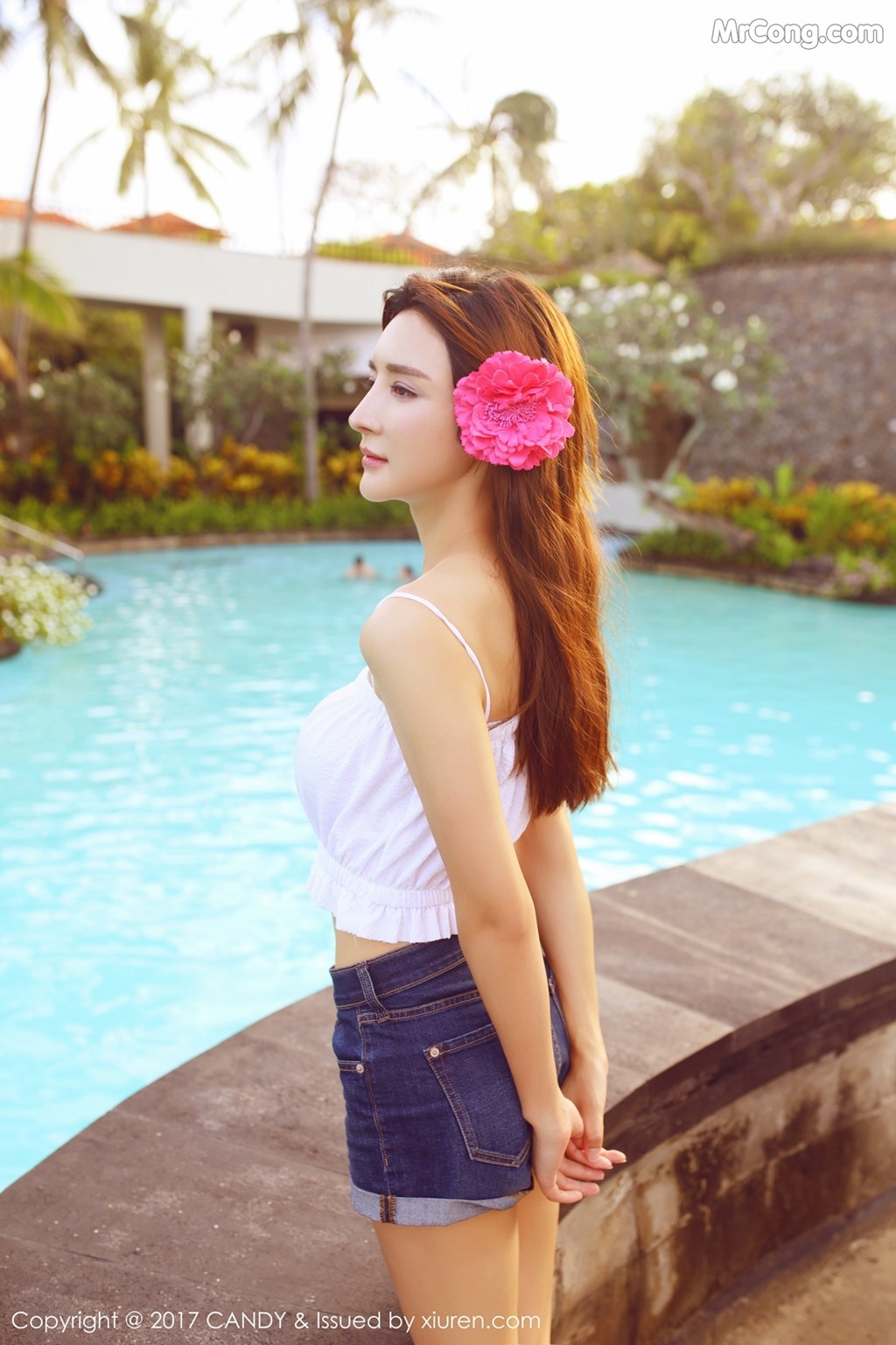 CANDY Vol.030: Yi Li Na (伊莉娜) (53 images)