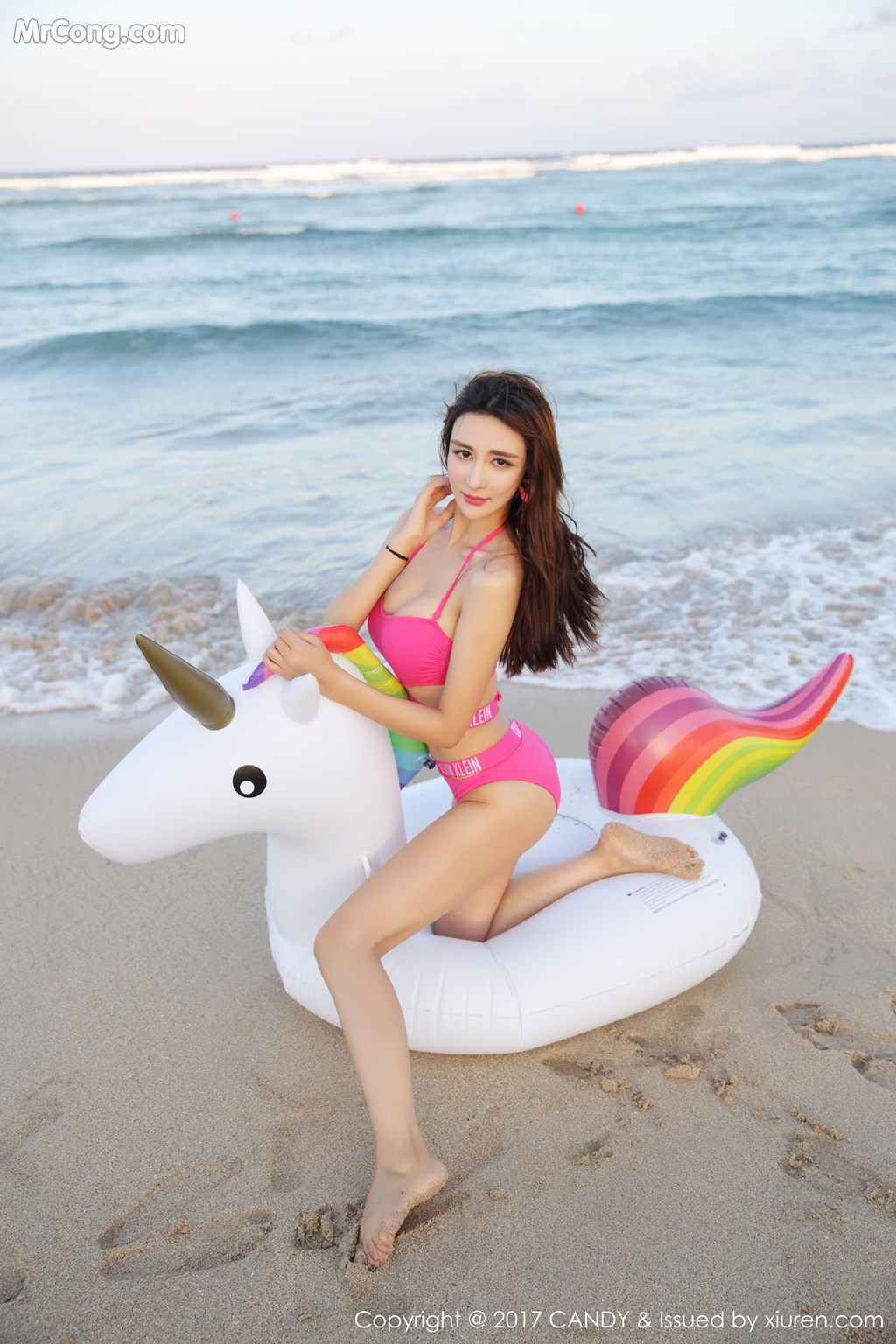 CANDY Vol.041: Yi Li Na (伊莉娜) (44 images)
