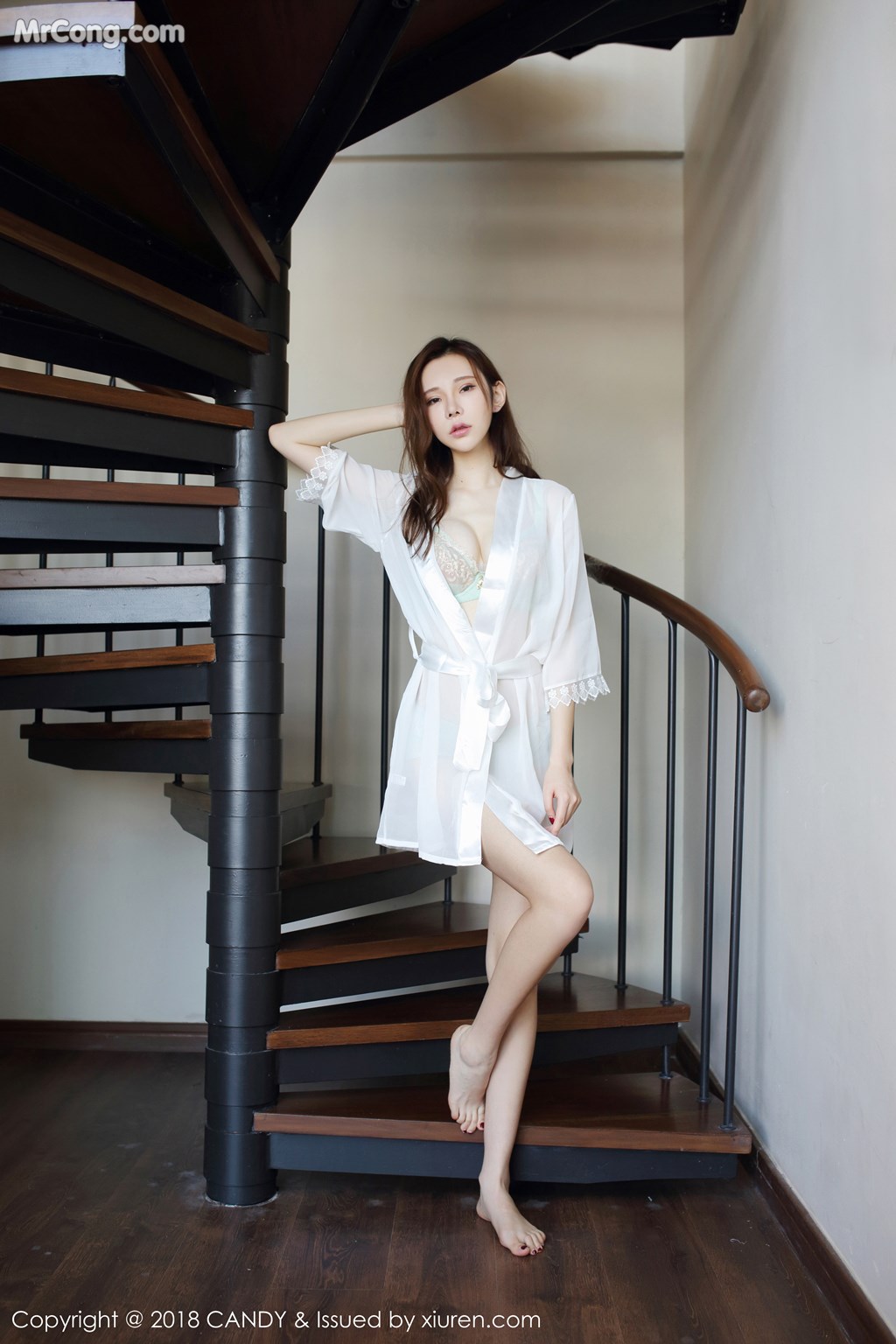 CANDY Vol.049: Irene (萌琪琪) (52 images)