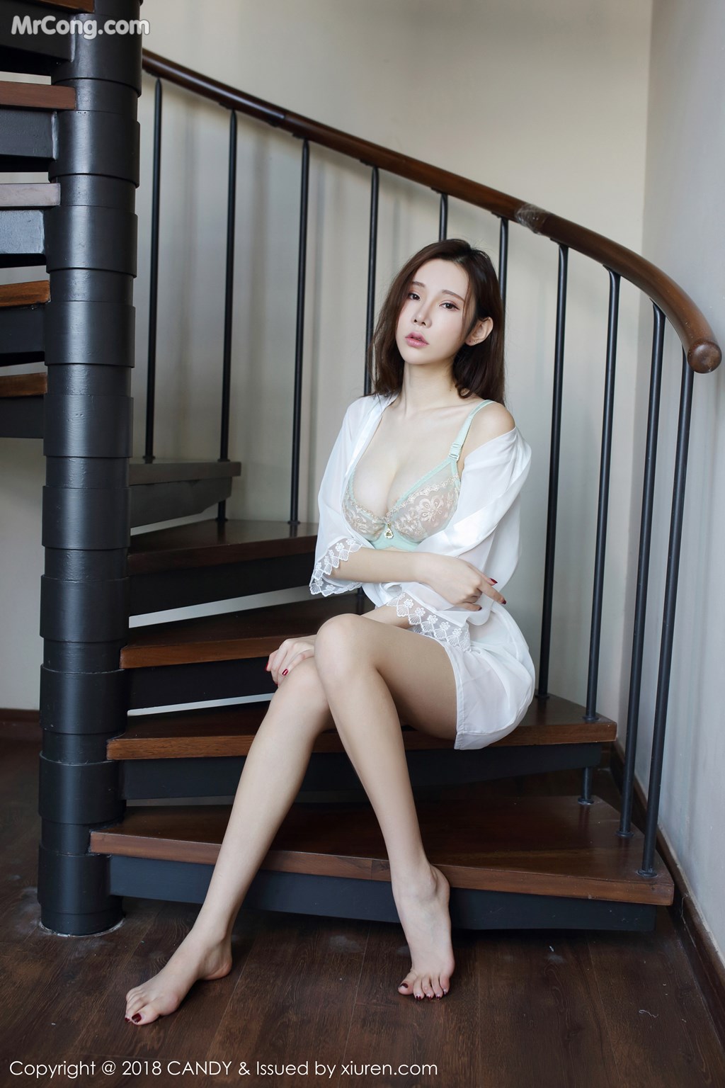 CANDY Vol.049: Irene (萌琪琪) (52 images)
