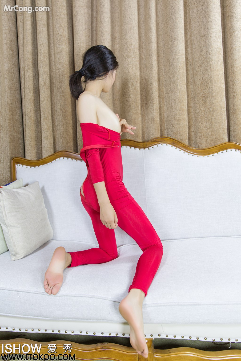 ISHOW No.184: 刘玥菲Phoebe (31 images)