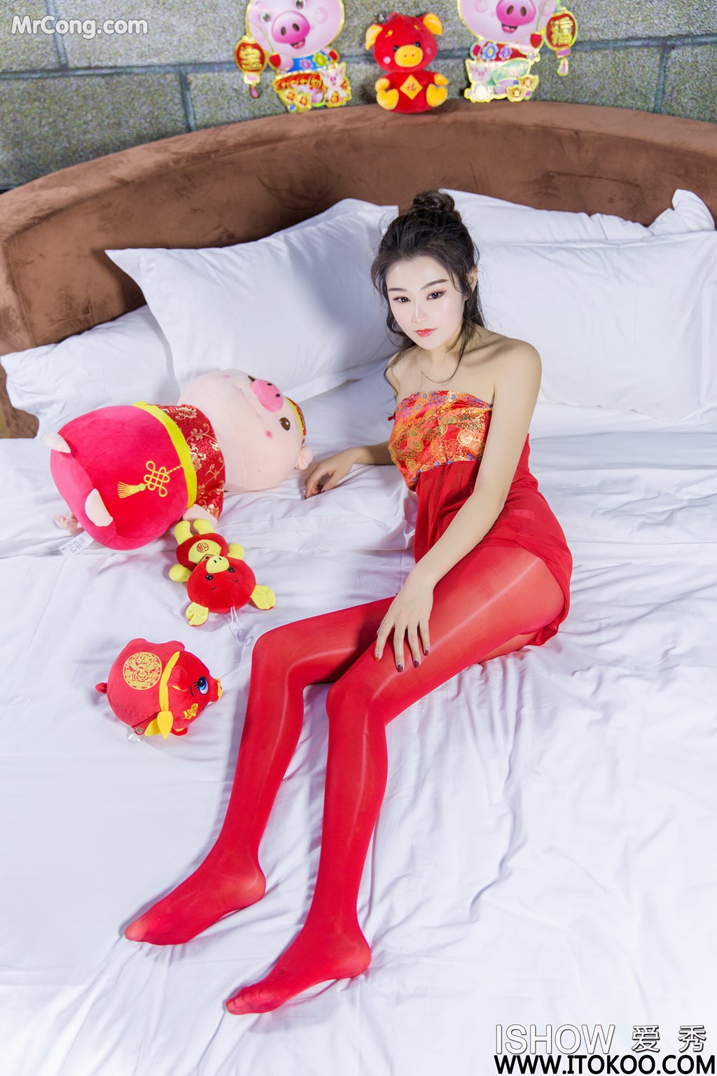 ISHOW No.188: 周佳妮Janiee (31 images)
