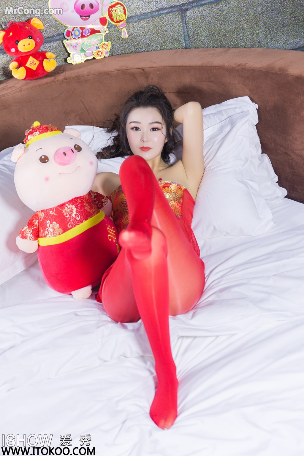 ISHOW No.188: 周佳妮Janiee (31 images)