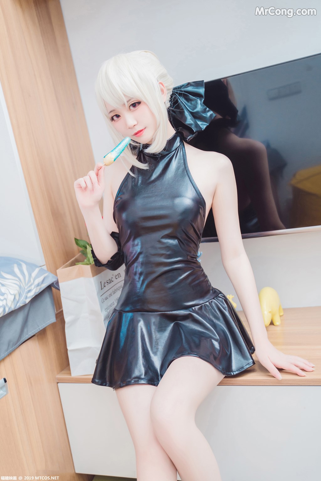 [MTCos] 喵糖映画 Vol.026: 阿尔托利亚 (40 images)