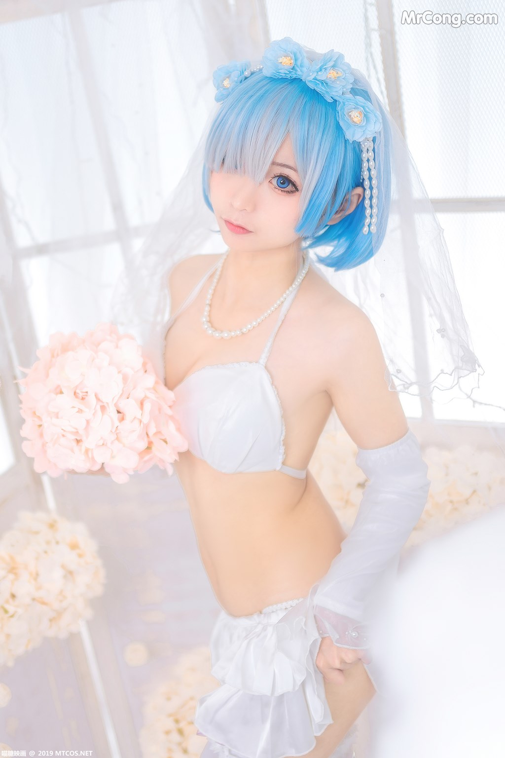 [MTCos] 喵糖映画 Vol.029: 蠢沫沫 花嫁 (43 images)