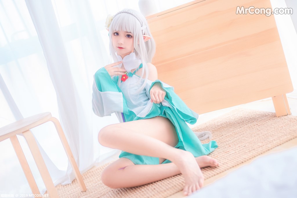[MTCos] 喵糖映画 Vol.020: 蠢沫沫 艾米莉亚 (40 images)