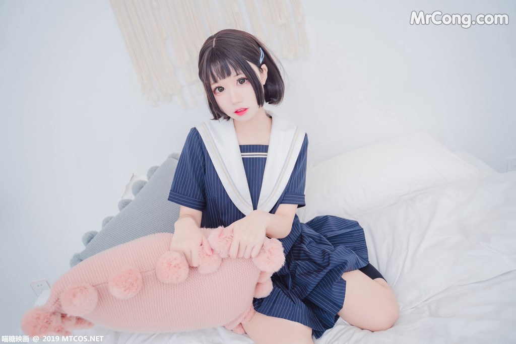 [MTCos] 喵糖映画 Vol.013: JK制服 (40 images)