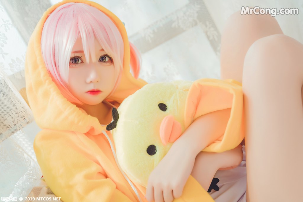 [MTCos] 喵糖映画 Vol.032: 猫君君_MaoJun 贪睡天使楙 (40 images)