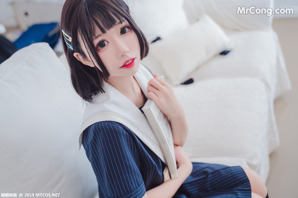 [MTCos] 喵糖映画 Vol.013: JK制服 (40 images)