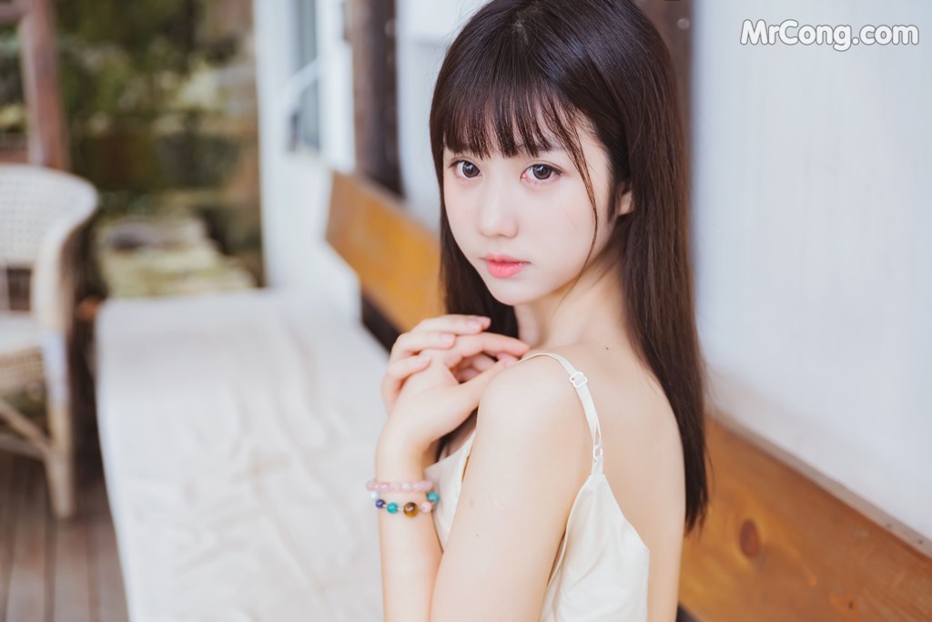 [MTCos] 喵糖映画 Vol.005: 镜酱 青涩的性感 (34 images)