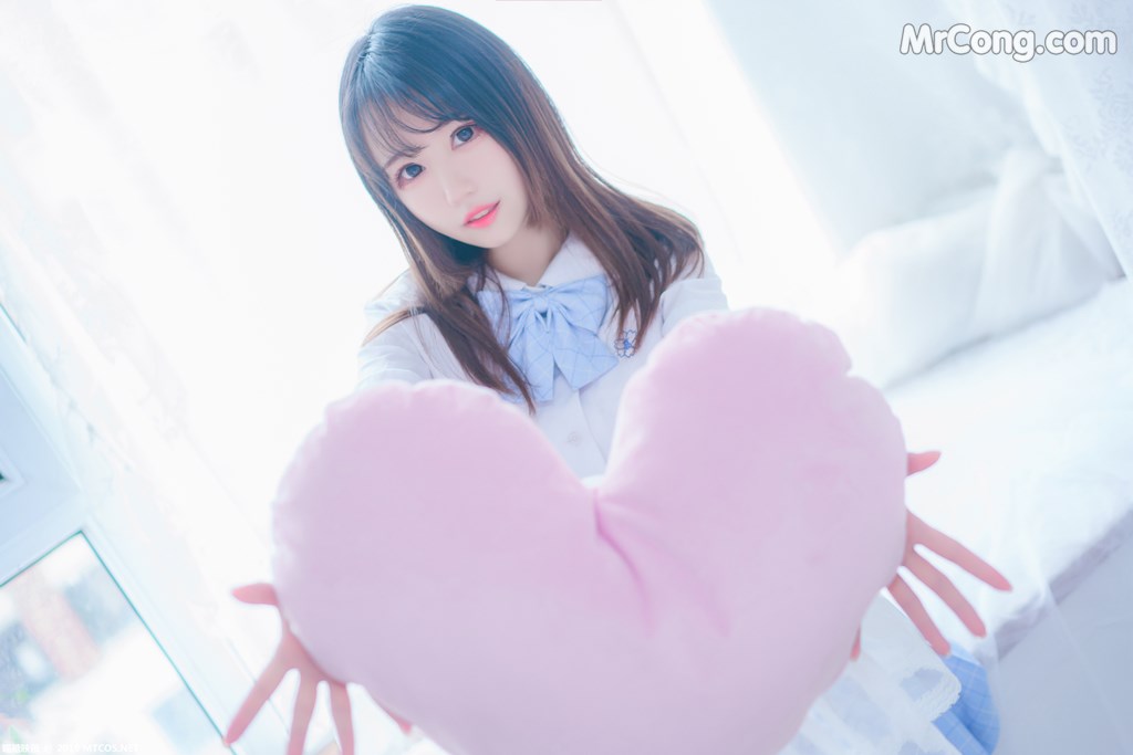 [MTCos] 喵糖映画 Vol.019: 蓝白梦幻少女 (46 images) Cover Photo