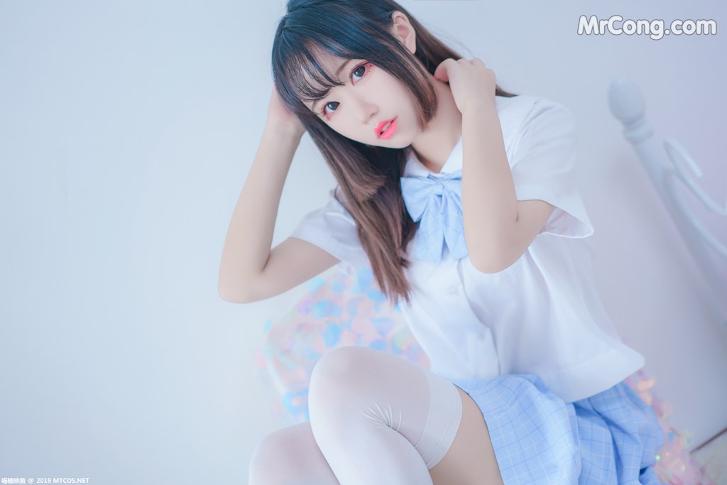 [MTCos] 喵糖映画 Vol.019: 蓝白梦幻少女 (46 images)