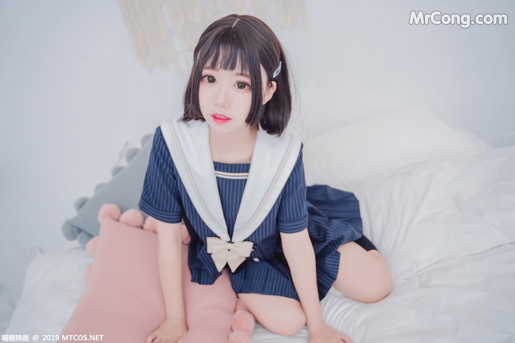[MTCos] 喵糖映画 Vol.013: JK制服 (40 images)