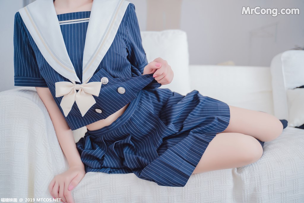 [MTCos] 喵糖映画 Vol.013: JK制服 (40 images)