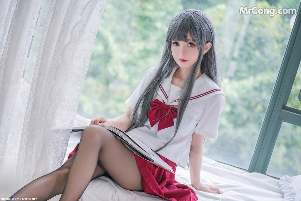 [MTCos] 喵糖映画 Vol.017: 白发魔女 (40 images)