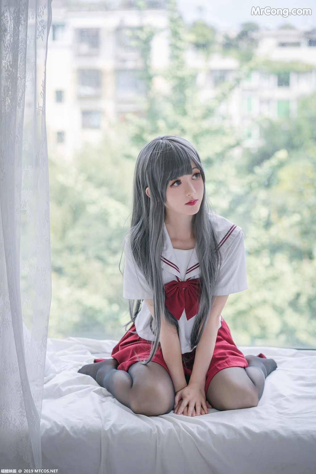 [MTCos] 喵糖映画 Vol.017: 白发魔女 (40 images)
