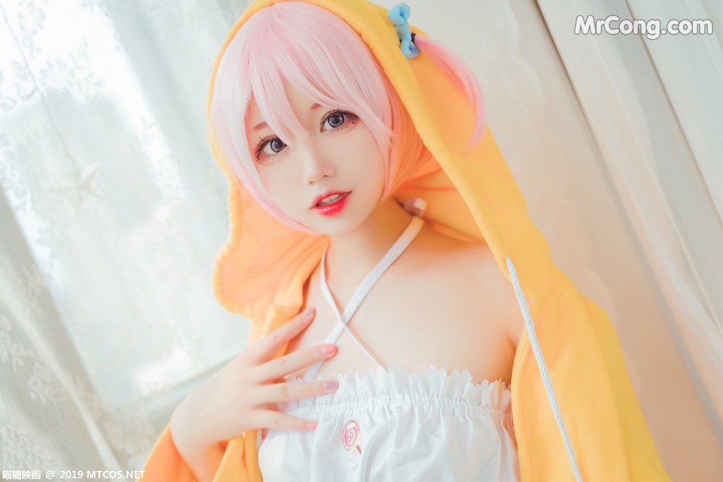 [MTCos] 喵糖映画 Vol.032: 猫君君_MaoJun 贪睡天使楙 (40 images)