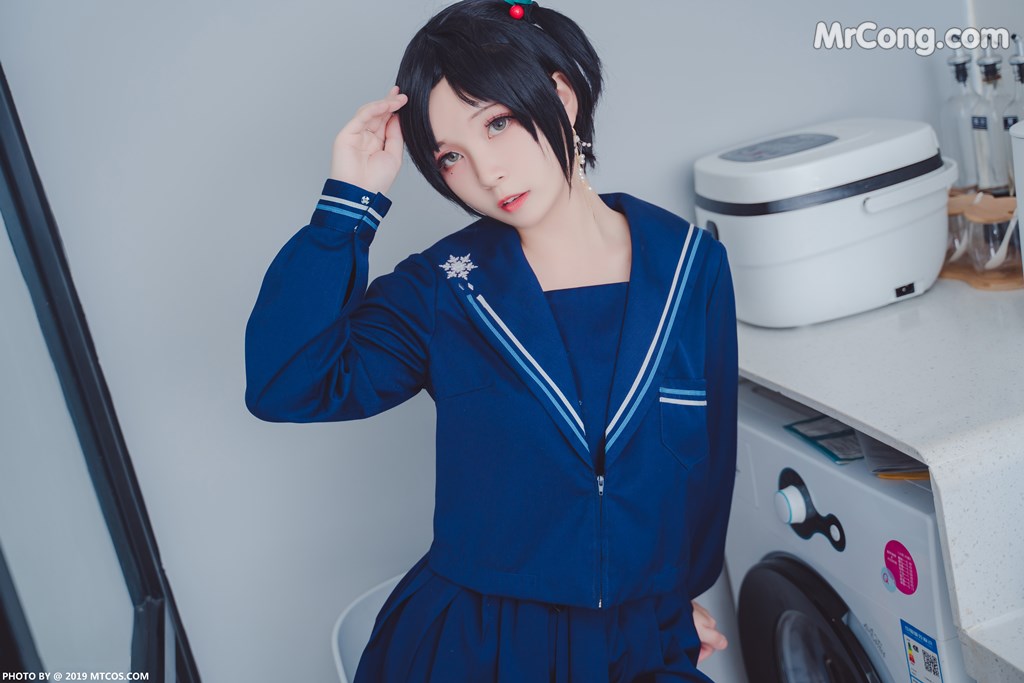 [MTCos] 喵糖映画 Vol.010: 大眼JK妹 (40 images)