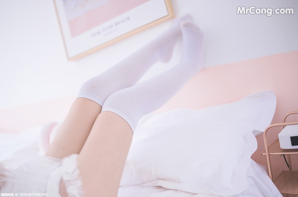 [MTCos] 喵糖映画 Vol.025: 白色の物语 (42 images)