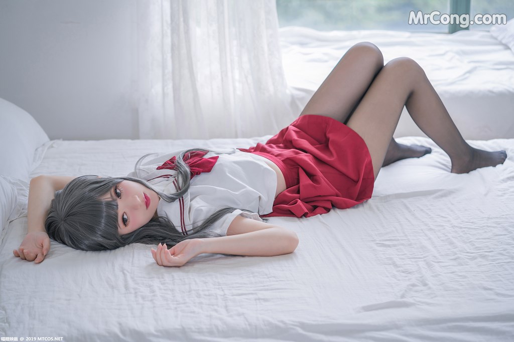 [MTCos] 喵糖映画 Vol.017: 白发魔女 (40 images)