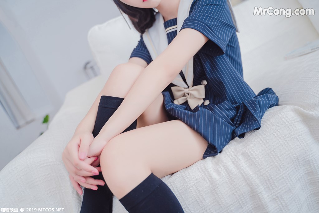[MTCos] 喵糖映画 Vol.013: JK制服 (40 images)