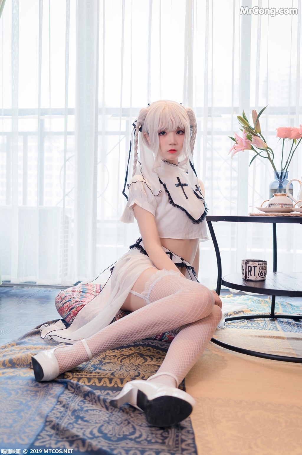 [MTCos] 喵糖映画 Vol.035: 高跟蕾丝网袜 (34 images) Cover Photo